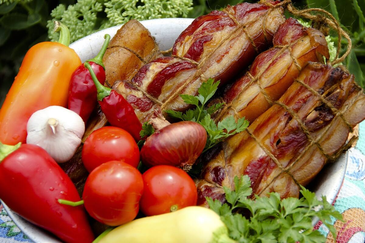 Es necesario incluir ciertos alimentos que ayuden a una buena digestión y equilibrio microbiano.