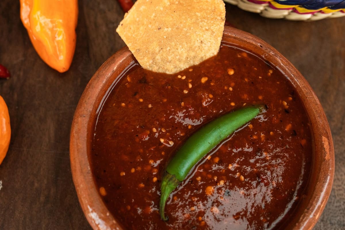 Truco casero para quitarle la acidez a la salsa y mejorar su sabor al instante