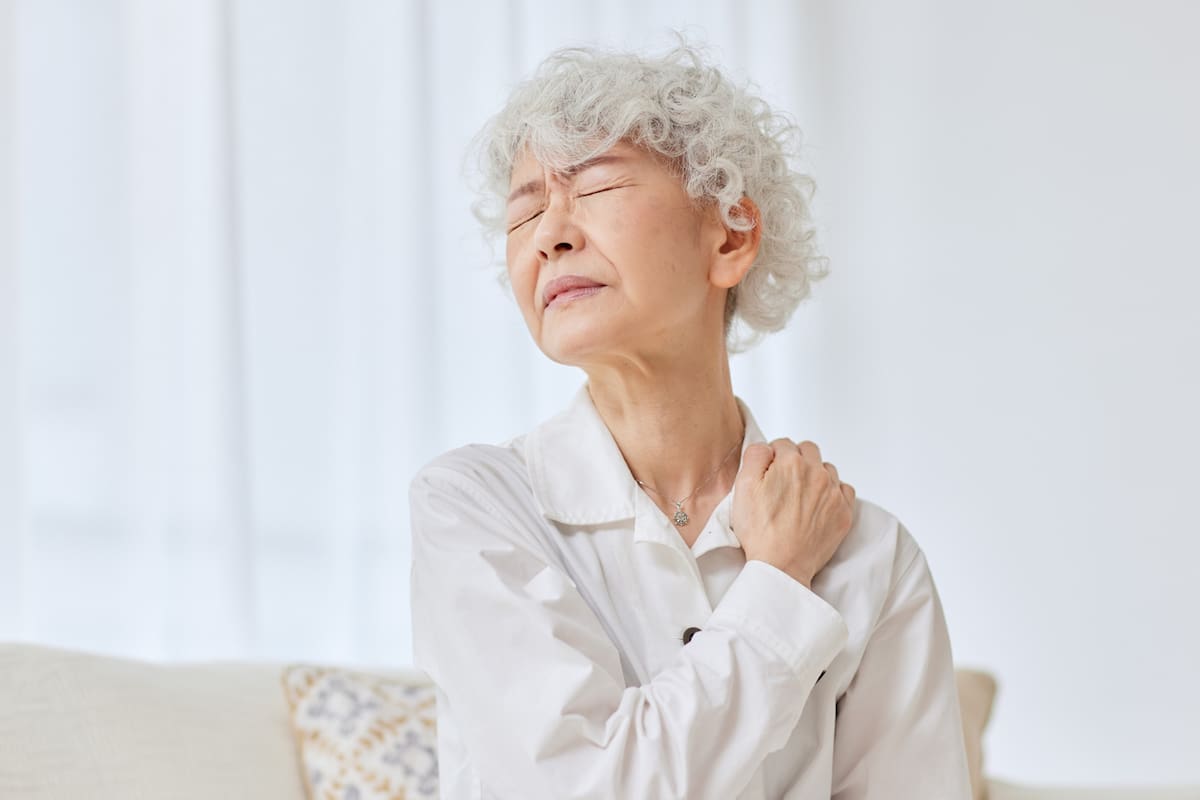 Por qué el movimiento es clave para aliviar los dolores articulares, según especialistas