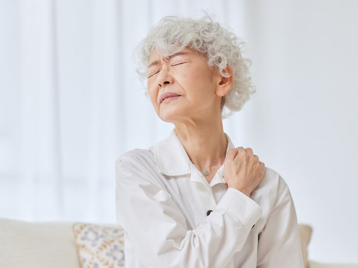 Por qué el movimiento es clave para aliviar los dolores articulares, según especialistas