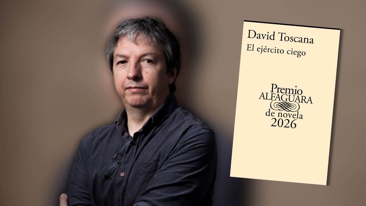 El regio David Toscana gana el Premio Alfaguara 2026 con “El ejército ciego”: ¿de qué trata su libro?