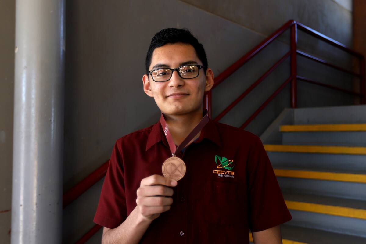 Gana medalla de bronce en Olimpiada Mexicana de Matemáticas