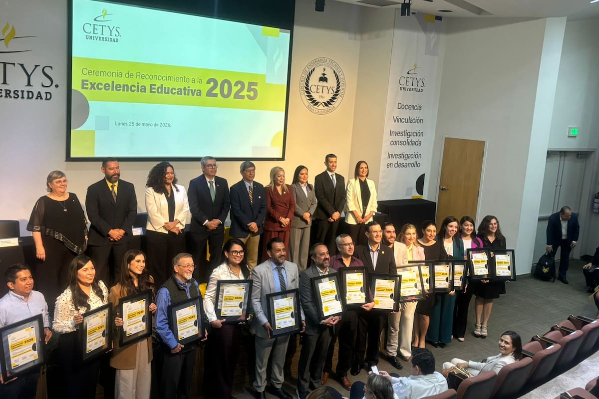 CETYS reconoce a 16 docentes por excelencia educativa en Baja California