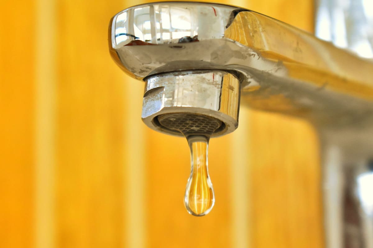 ¿Por qué el sonido del agua nos hace correr al baño? Una uróloga lo explica