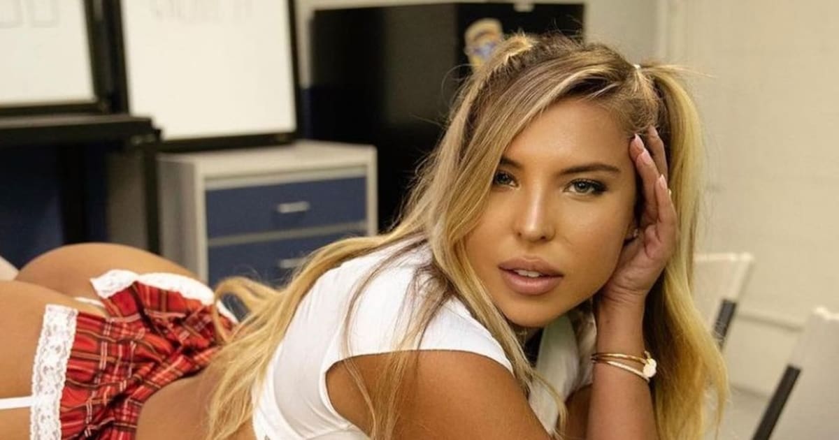 Natalia Garibotto enciende las redes sociales posando en traje de baño