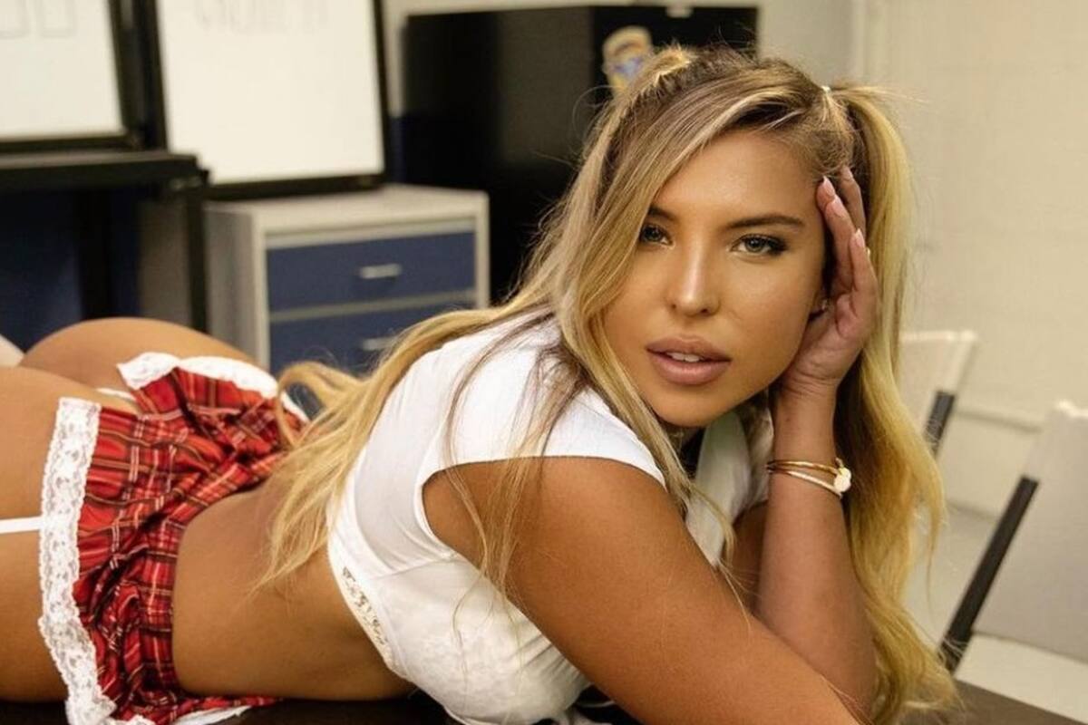 Natalia Garibotto enciende las redes sociales posando en traje de baño