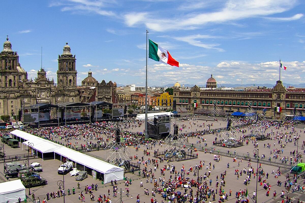 Festejan en el Zócalo el Grito de Independencia