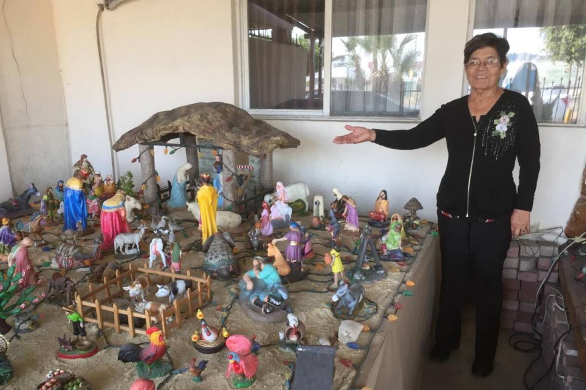 Coloca enorme Nacimiento para su hijo en el cielo
