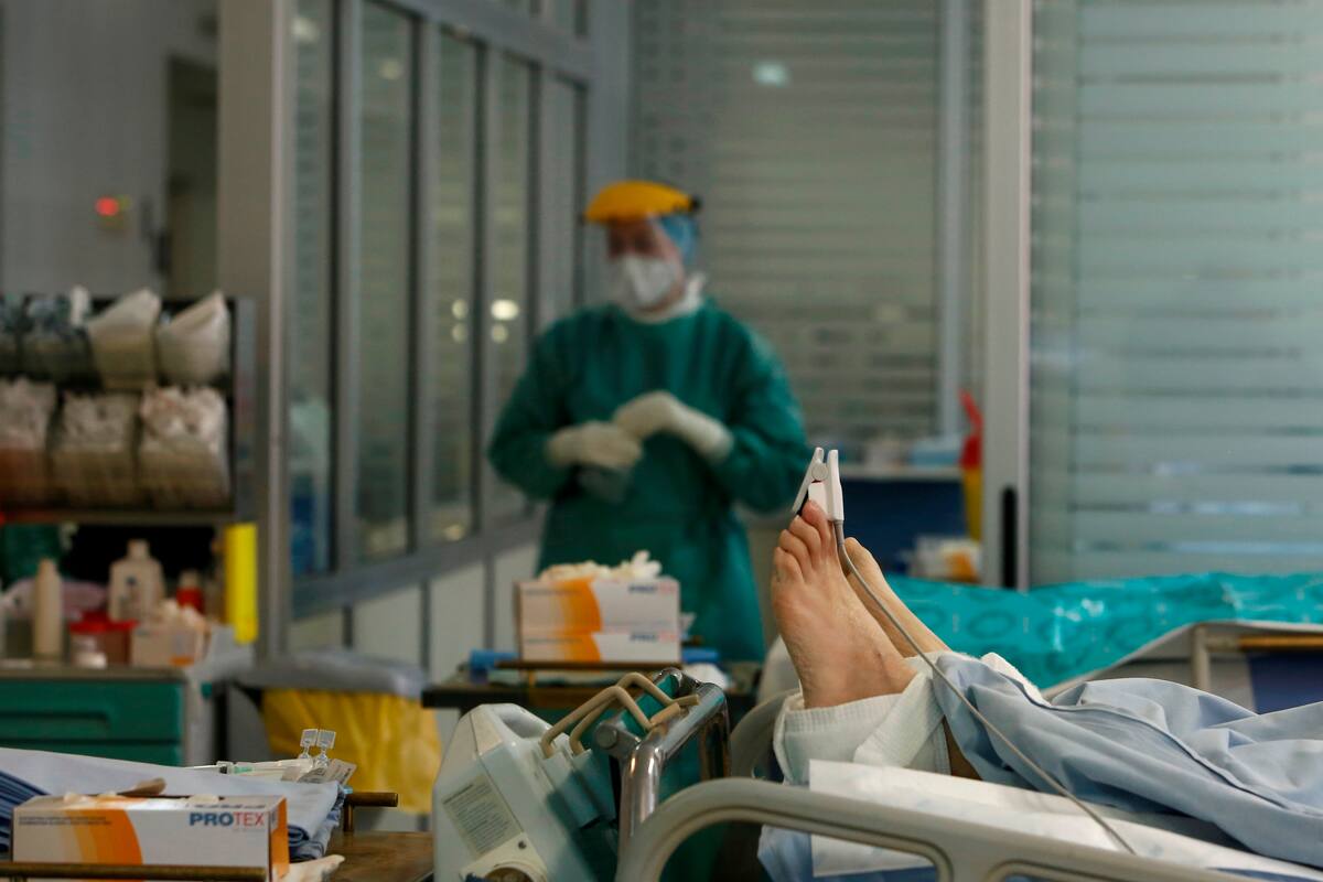 Casos de coronavirus superan los 2 millones en el mundo: Universidad Johns Hopkins