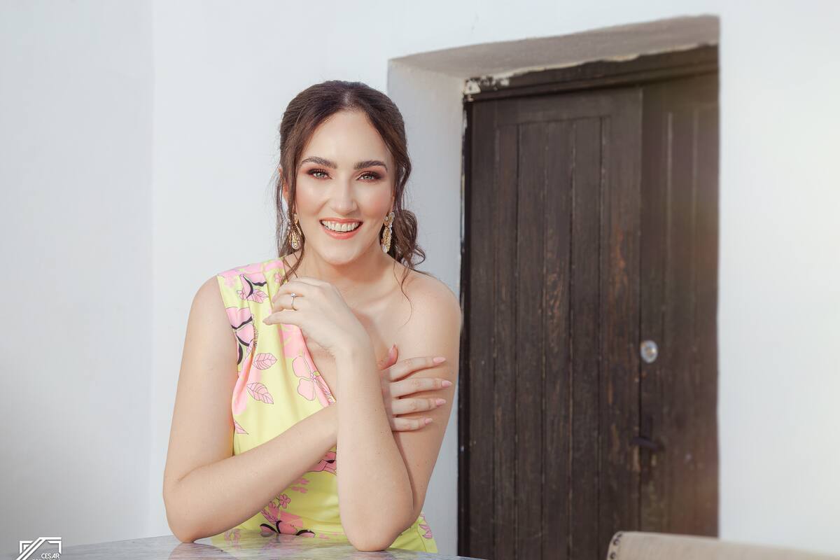 Karla Figueroa Rosette, hermosa novia de noviembre