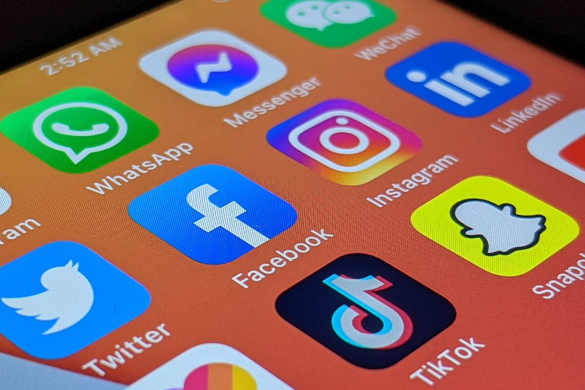 Morena propone nueva reforma para cobrar impuestos a influencers y youtubers