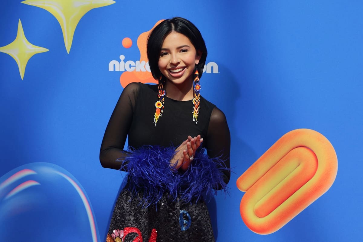 Ángela Aguilar no habló sobre lo señalamientos en su contra cuando se confirmó que sería la conductora de los Kids’ Choice Awards en México.