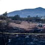 Muere hombre calcinado tras incendiarse una vivienda improvisada en Tecate