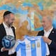 “Te apoyamos a ti y apoyamos a Argentina”: Netanyahu muestra su respaldo a Milei antes de la final del Mundial y se fotografía con la camiseta de la Albiceleste
