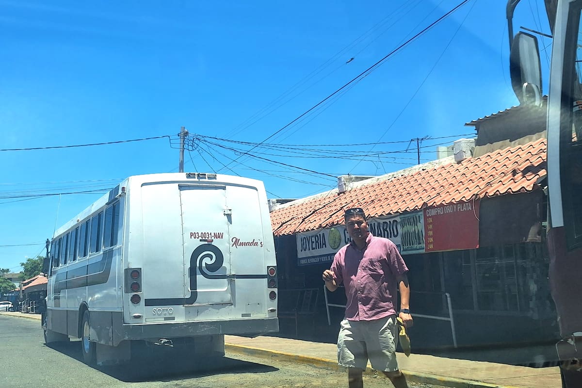 Navojoa|“Camiones urbanos sólo traen aire en las llantas”: Vigilantes