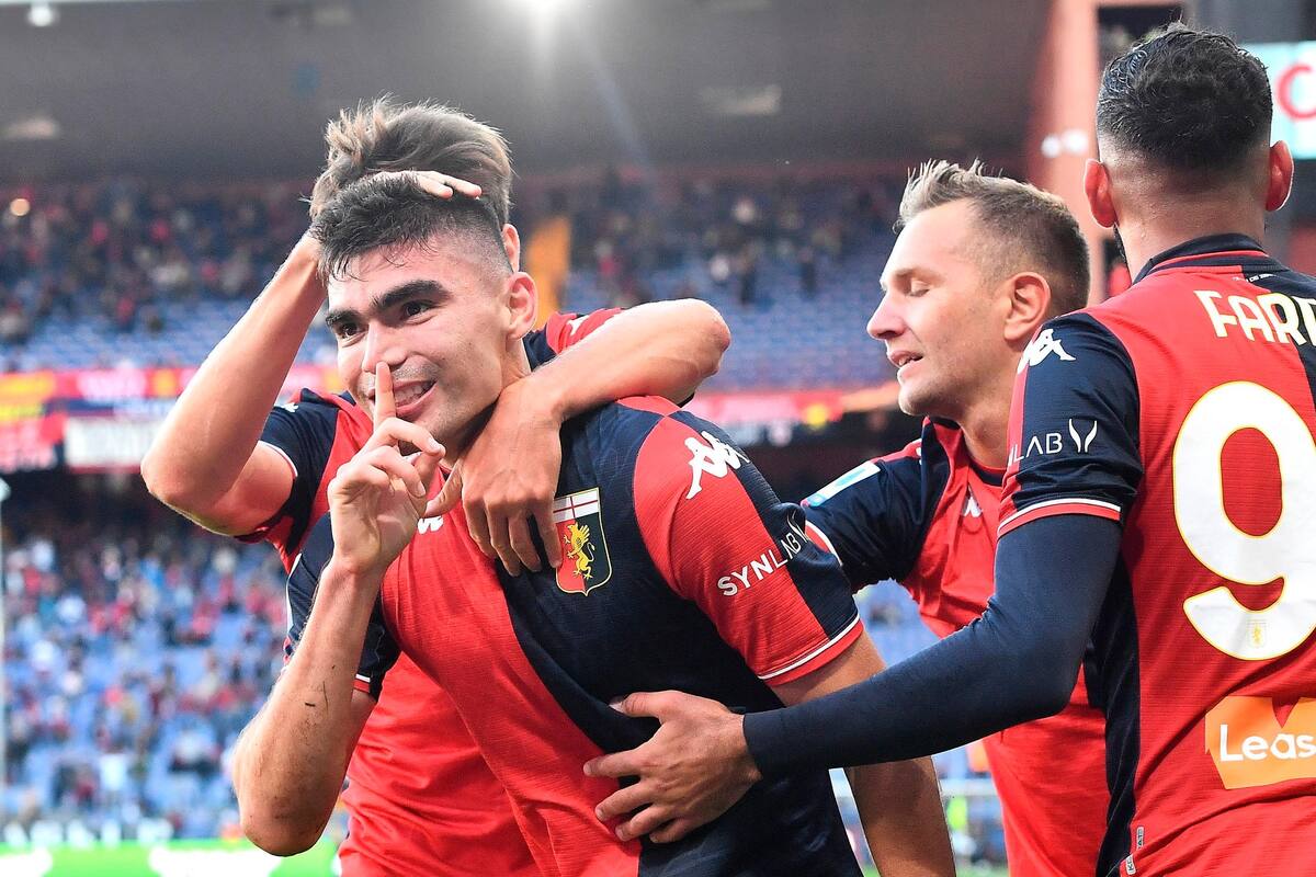 Johan Vásquez se despide de Genoa; ¿Dónde jugará ahora el defensa mexicano?