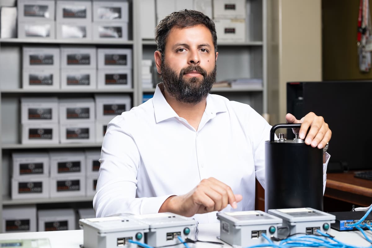 El proyecto está encabezado por el investigador Eric Esteban Ramírez Ramos, quien explica que la iniciativa nació de la necesidad de tener mayor densidad de datos sísmicos en una de las regiones más activas del país l Foto: Cortesía