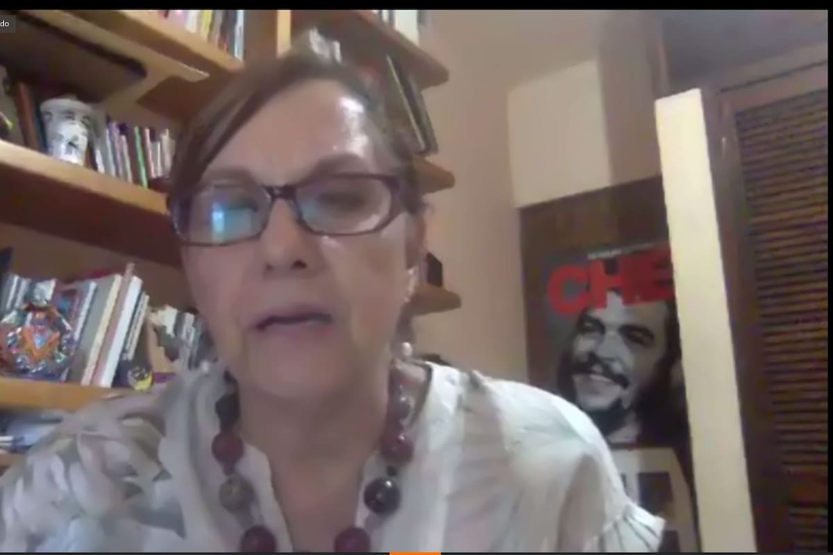 "Soy Malú Micher, y no me da vergüenza": La emotiva disculpa de la senadora de Morena que fue captada desnuda en Zoom