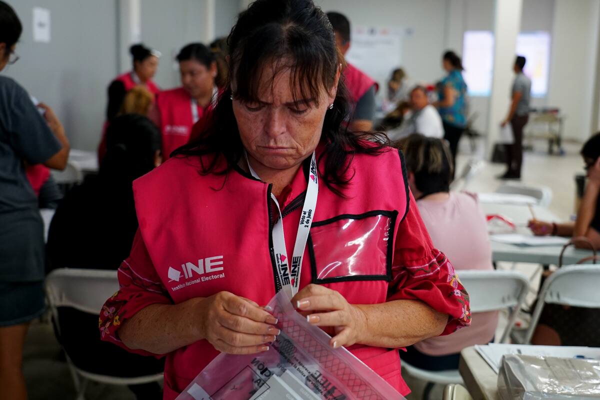 Empieza entrega de constancias a diputados electos