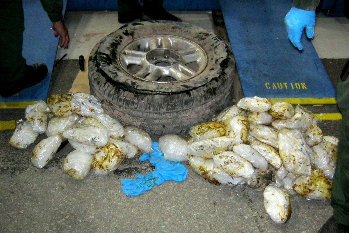 Arrestan a mexicana que transportaba droga con su hijo en SD