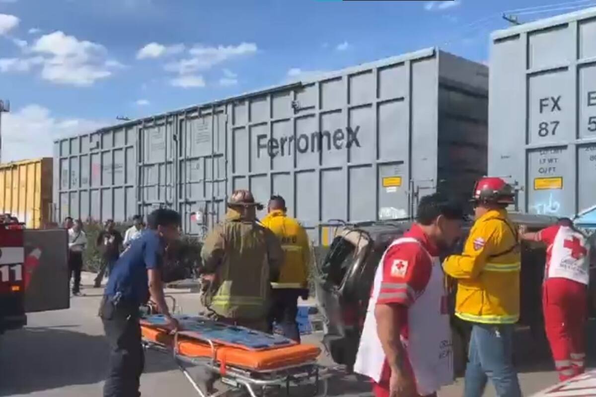 Pareja de la tercera edad sobrevive un choque con tren en Nogales