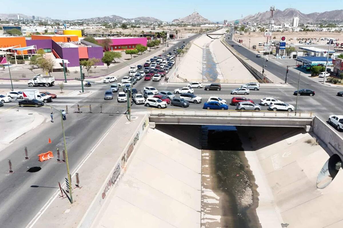 Habilitan ruta alterna en Paseo Río Sonora ante cierre por colapso de drenaje