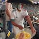 “Se nota que es mexicano”: Mexicano sorprende con enorme bolsa de palomitas en un estadio de beisbol