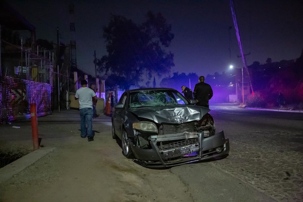Un conductor en estado de ebriedad invadió el carril contrario y causó la muerte de un motociclista. Foto: Border Zoom