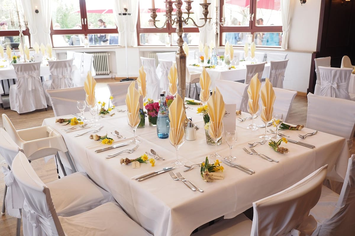 Disminuyen en 60% eventos sociales por altas temperaturas