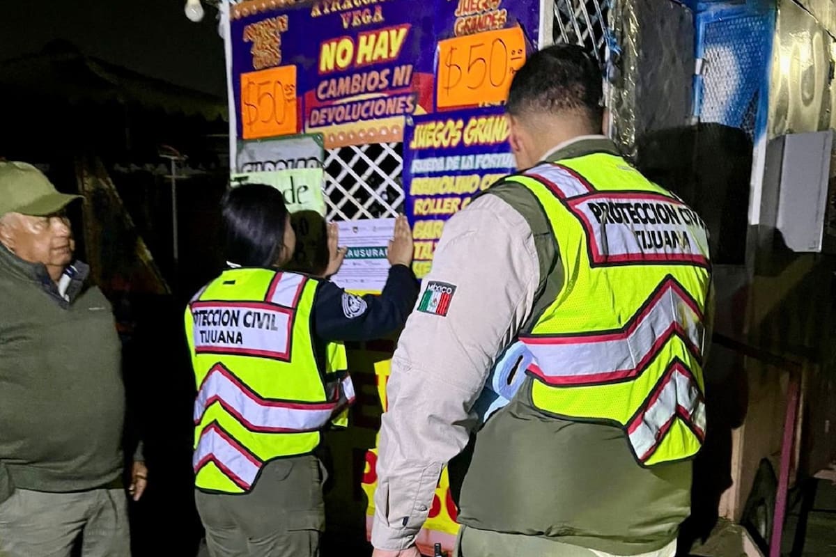 Por inseguros, clausuran juegos mecánicos