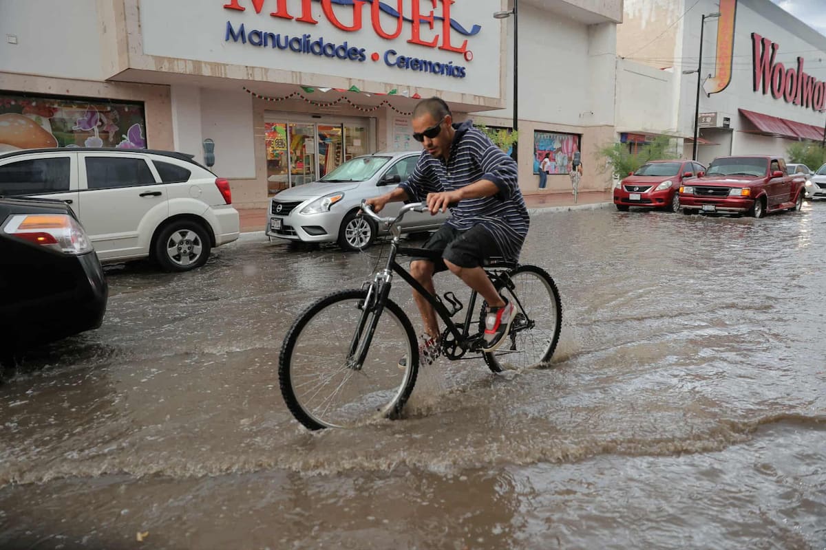 Lluvias con inundaciones.