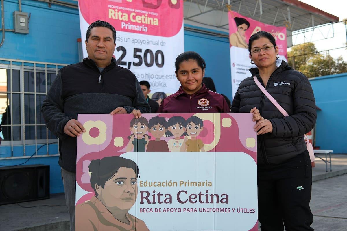 Si registraste a tu hijo en la Beca Rita Cetina para primaria, debes recoger la tarjeta entre mayo y julio para recibir 2,500 pesos antes del regreso a clases