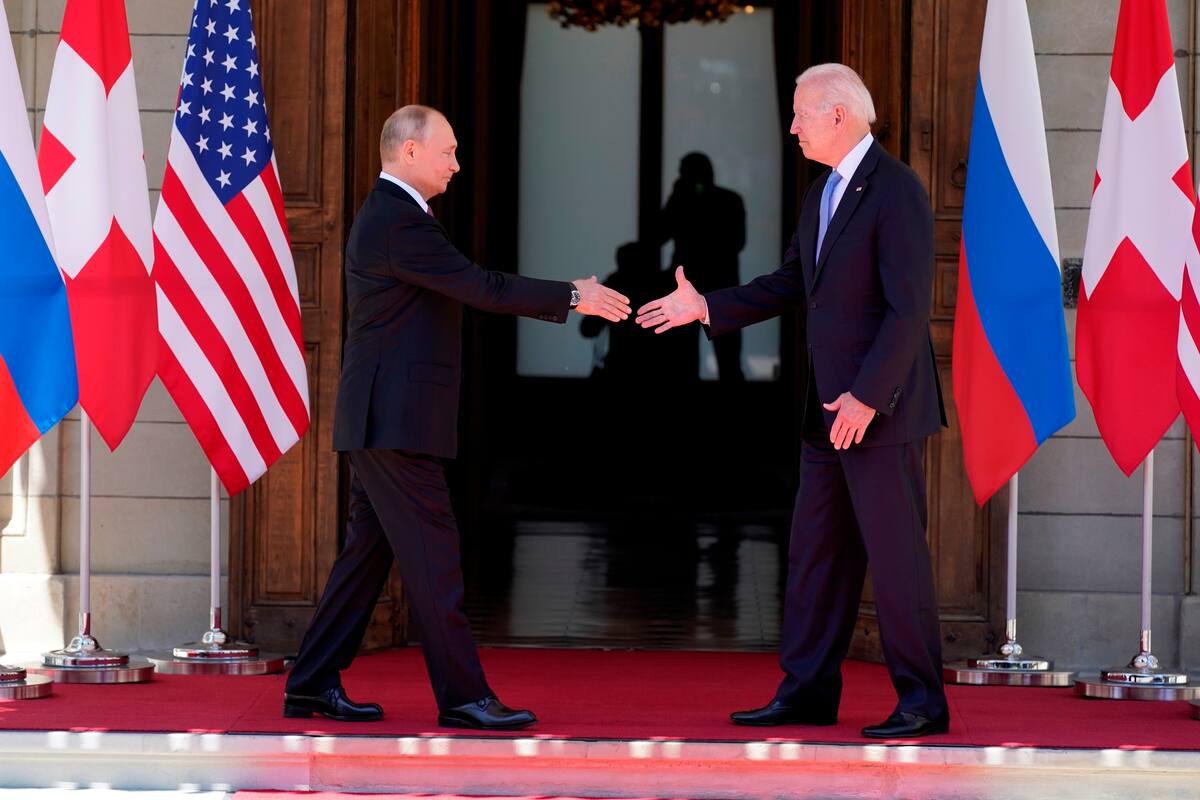 ¿Por qué los líderes de Arabia Saudita y Emiratos Árabes Unidos rechazaron llamada de Biden y sí aceptaron de Putin?