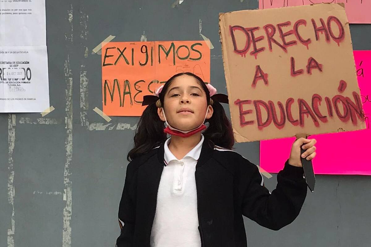 Por falta de maestros toman escuela Álvaro Obregón en Tijuana