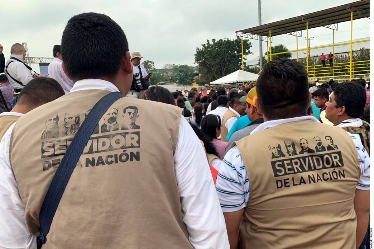 19 mil servidores de la nación, sin base legal