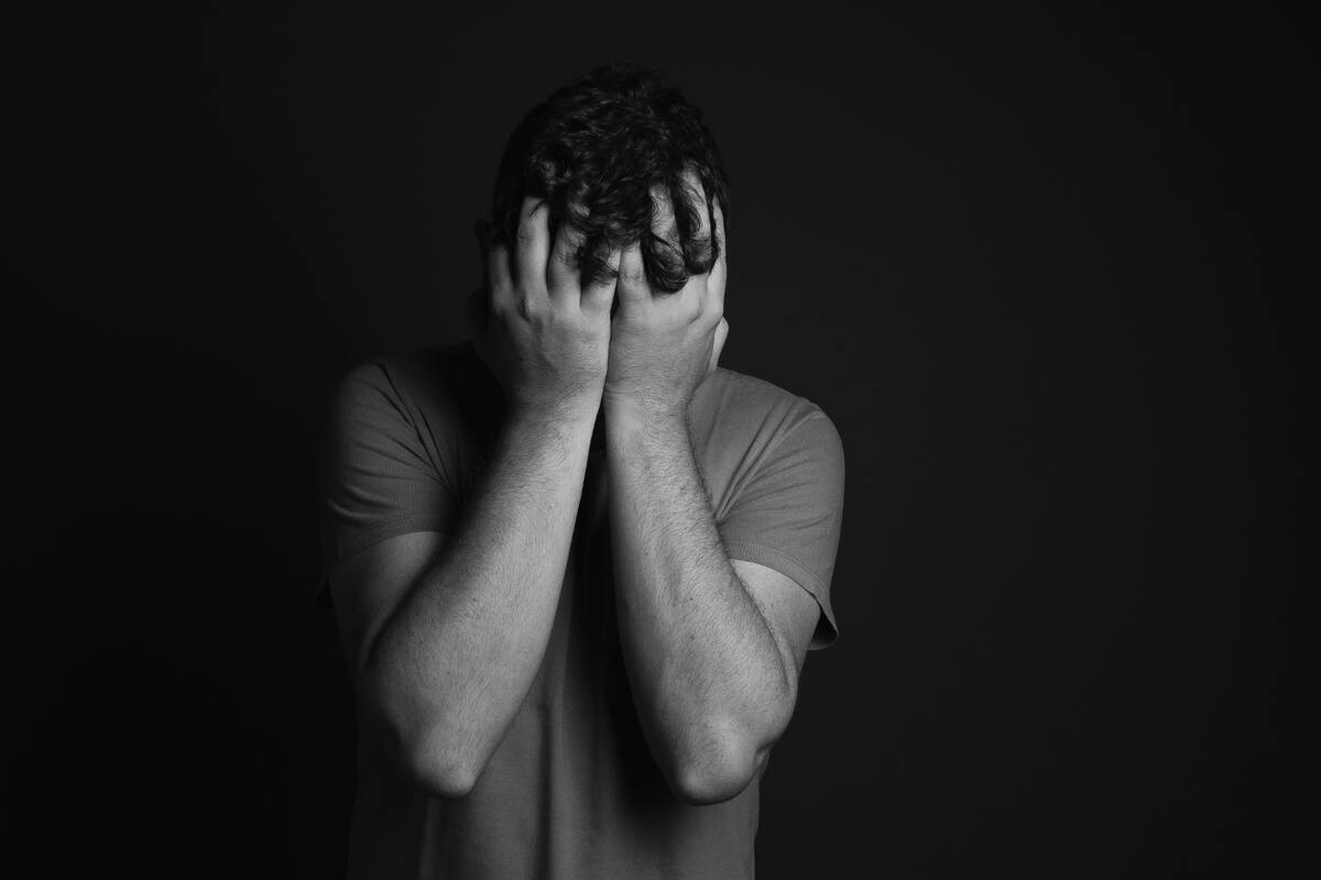 Estudio revela que una de cada cuatro personas en el mundo se siente sola