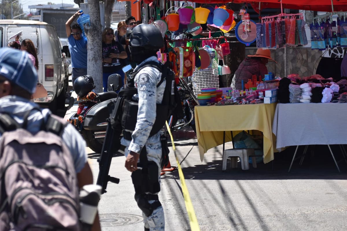 Un hombre es ejecutado en pleno tianguis