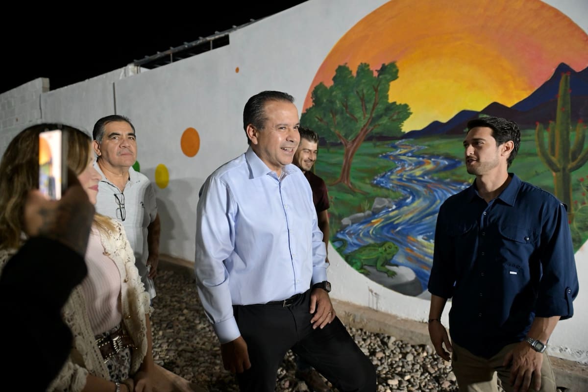 Alcalde Antonio Astiazarán inaugura mural en parque de Loma Linda