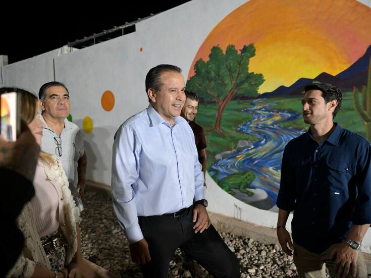 Alcalde Antonio Astiazarán inaugura mural en parque de Loma Linda