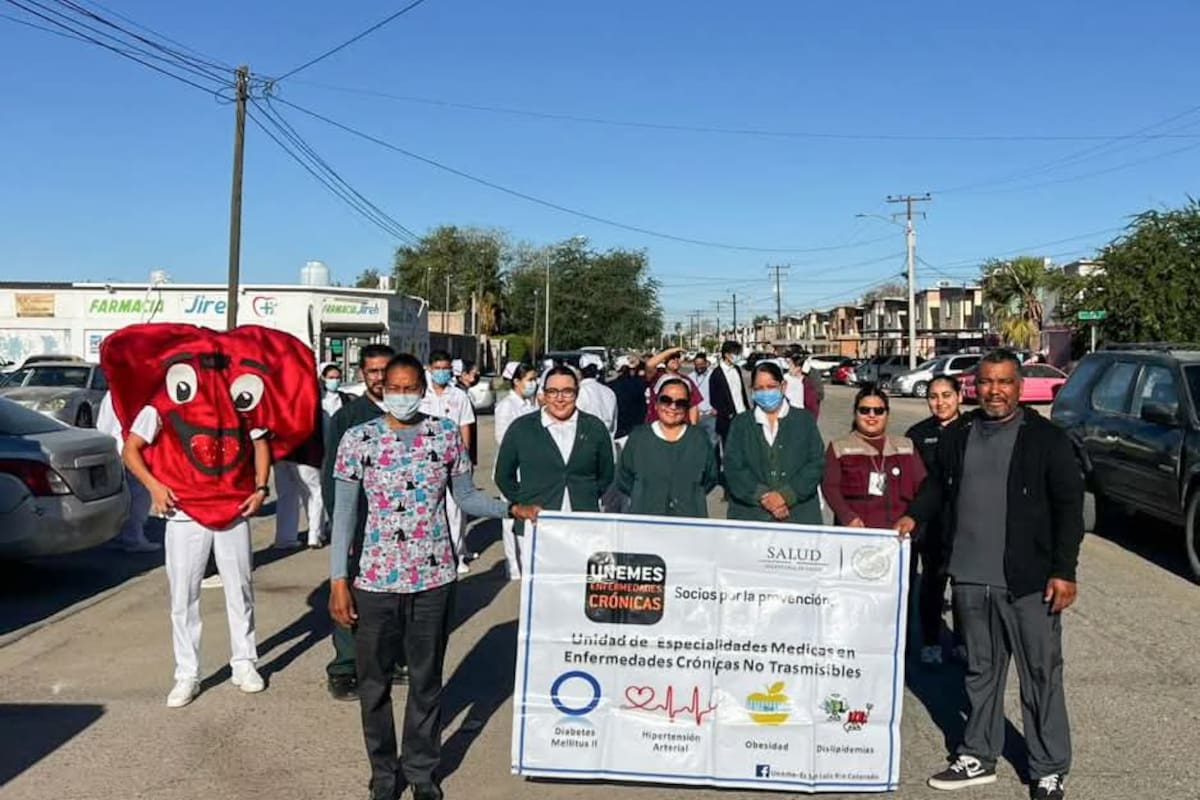 Estudiantes realizan actividades de concientización por el Día Mundial de la Obesidad en SLRC