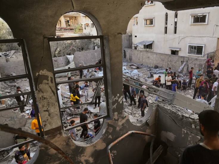 Israel avanza hacia el centro de Gaza, ordenaron a la población trasladarse al Sur