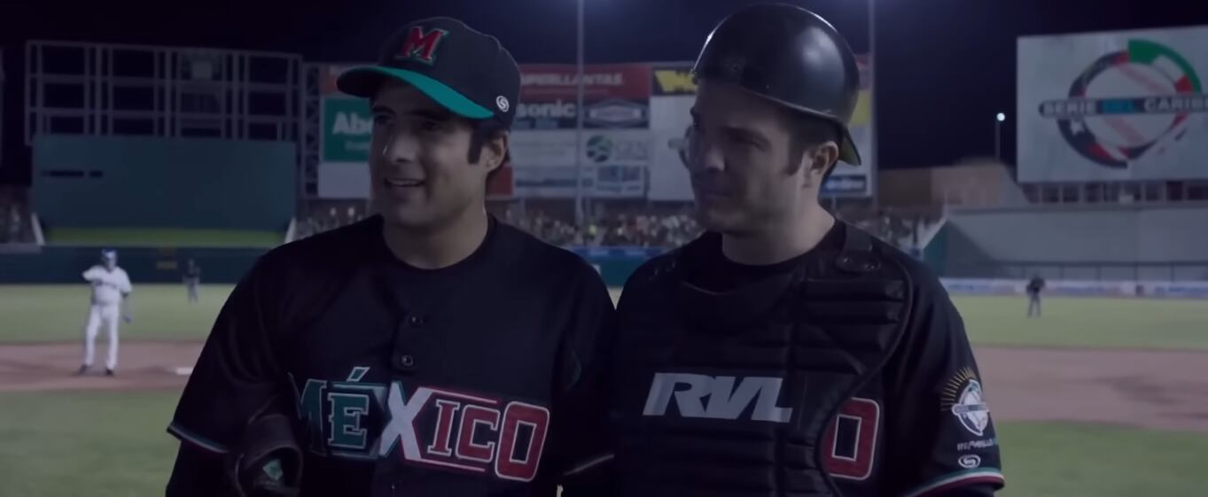 En la película 108 Costuras, José Ángel Bichir y Kuno Becker comparten una escena en la que juegan en la Serie del Caribe con el equipo de México.