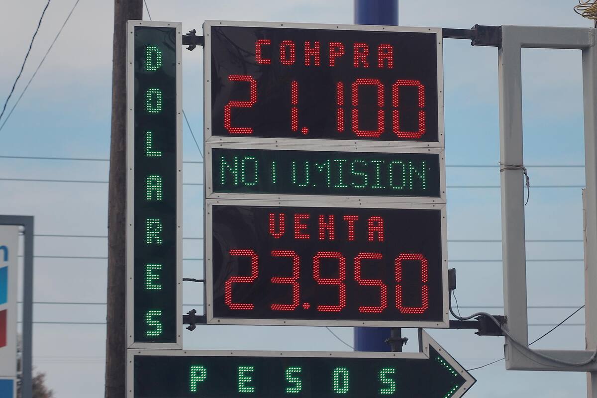 Se vende dólar en Tijuana a 24 pesos