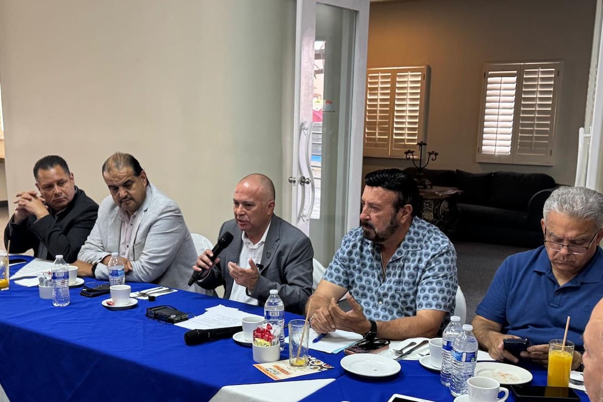 Síndico de Rosarito anuncia suspensión de funcionarios por presunto daño patrimonial al Ayuntamiento