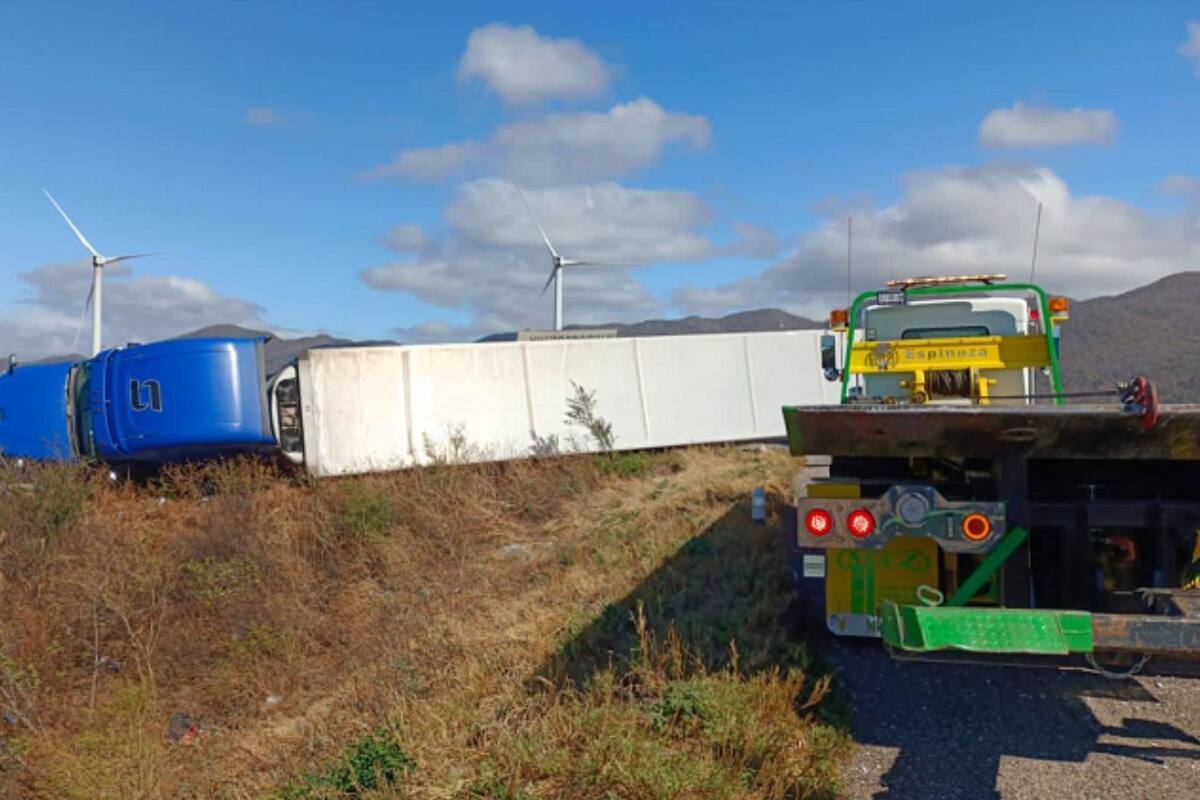 Ya suman ocho los tráileres volcados en La Ventosa, Oaxaca, en las últimas 24 horas