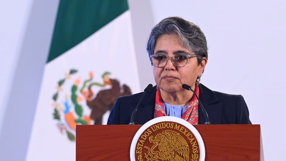 La Secretaría Anticorrupción alertó por documentos falsos que usan el nombre y firma de Raquel Buenrostro, después de detectar intentos de extorsión a particulares mediante supuestas sanciones oficiales y trámites administrativos inexistentes