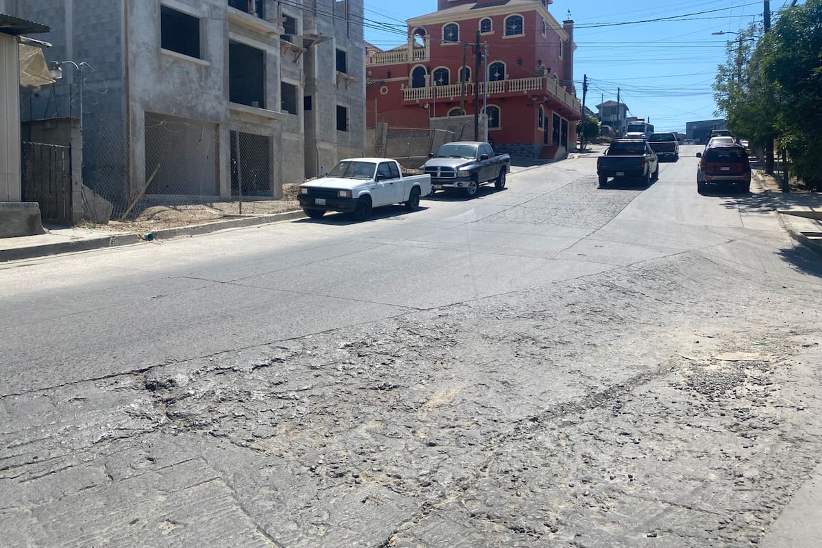 Baches afligen a colonos de Valle del Rubí