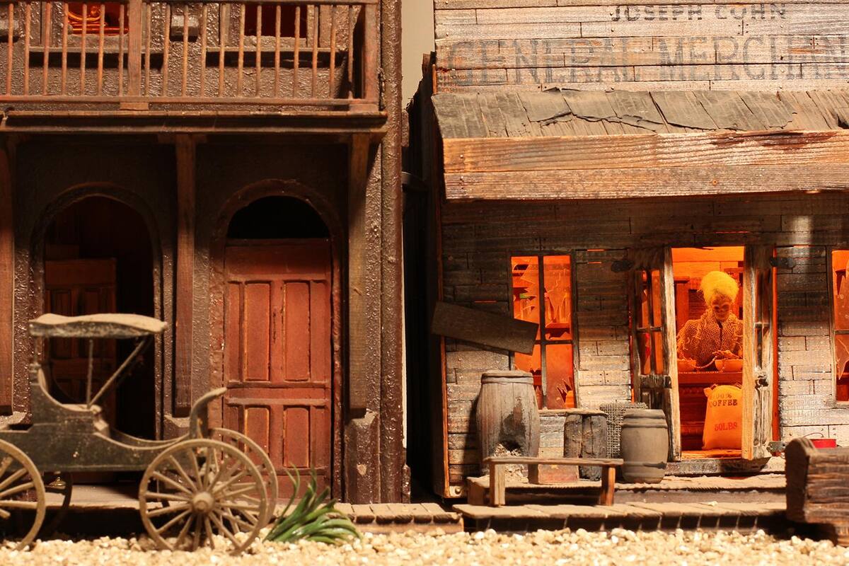 Mini Time Machine Inventions Historia y tradición en compacto en The Mini Time Machine Museum of ...