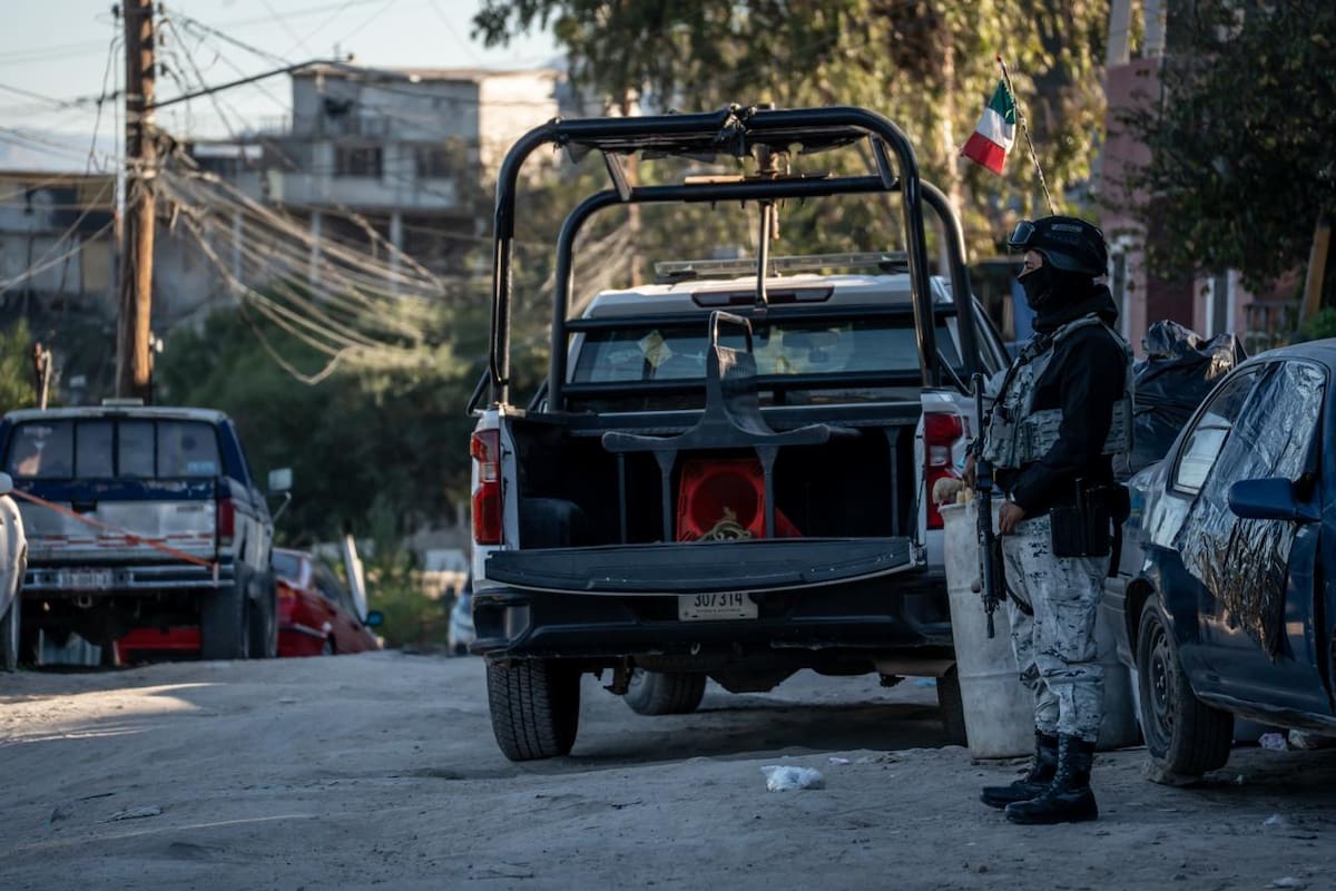 Un hombre fue encontrado muerto con aparentes heridas de arma de fuego; autoridades investigan el caso. Foto: Border Zoom