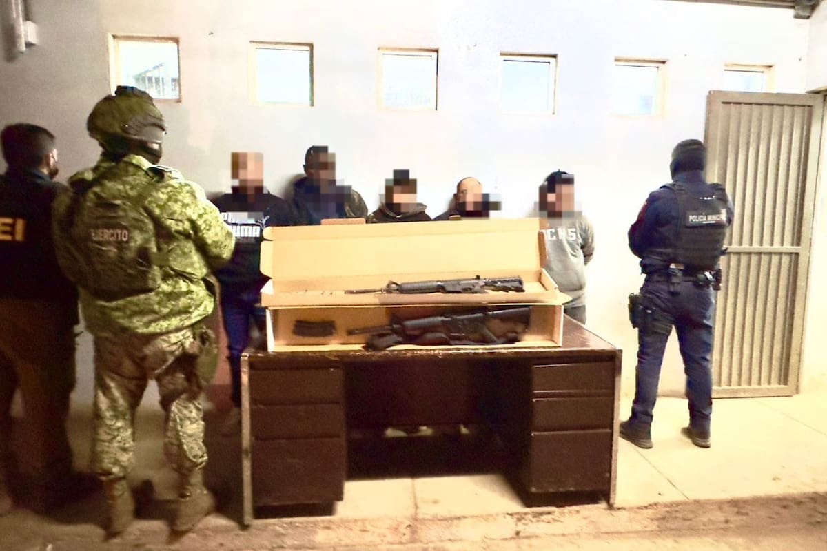 Detienen a cinco hombres armados tras persecución en fraccionamiento de San Quintín